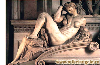 Аллегорическая фигура капеллы Медичи «Ночь», мраморная статуя. Микеланджело / www.mikelangelo.ru