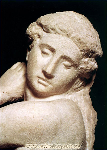 Давид-Аполлон, фрагмент мраморной статуи. Микеланджело / www.mikelangelo.ru